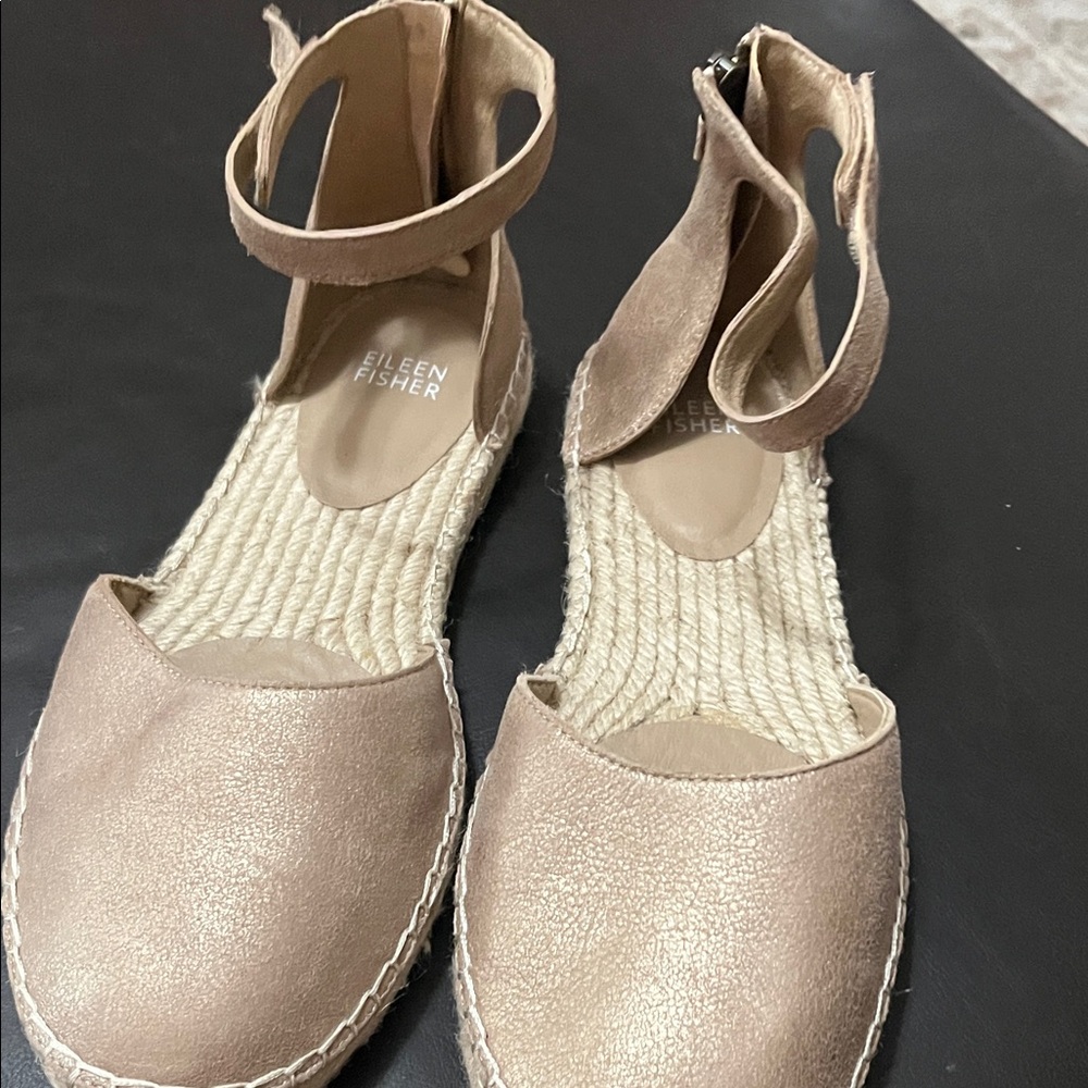 Eileen Fisher Women's Tan Espadrille Sandals